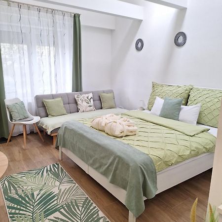Varfal Apartman II Eger Esterno foto