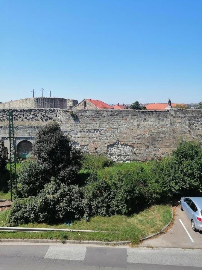 Varfal Apartman II Eger Esterno foto