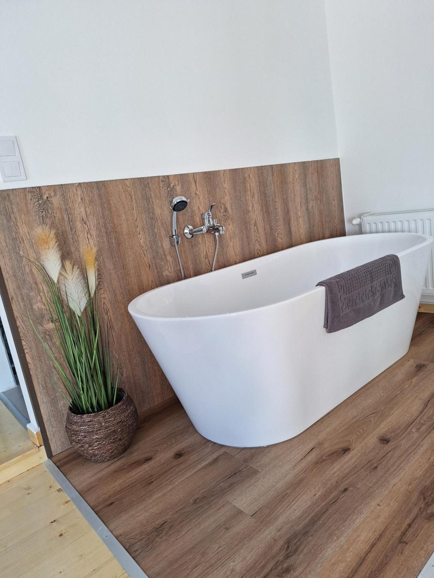 Varfal Apartman II Eger Esterno foto