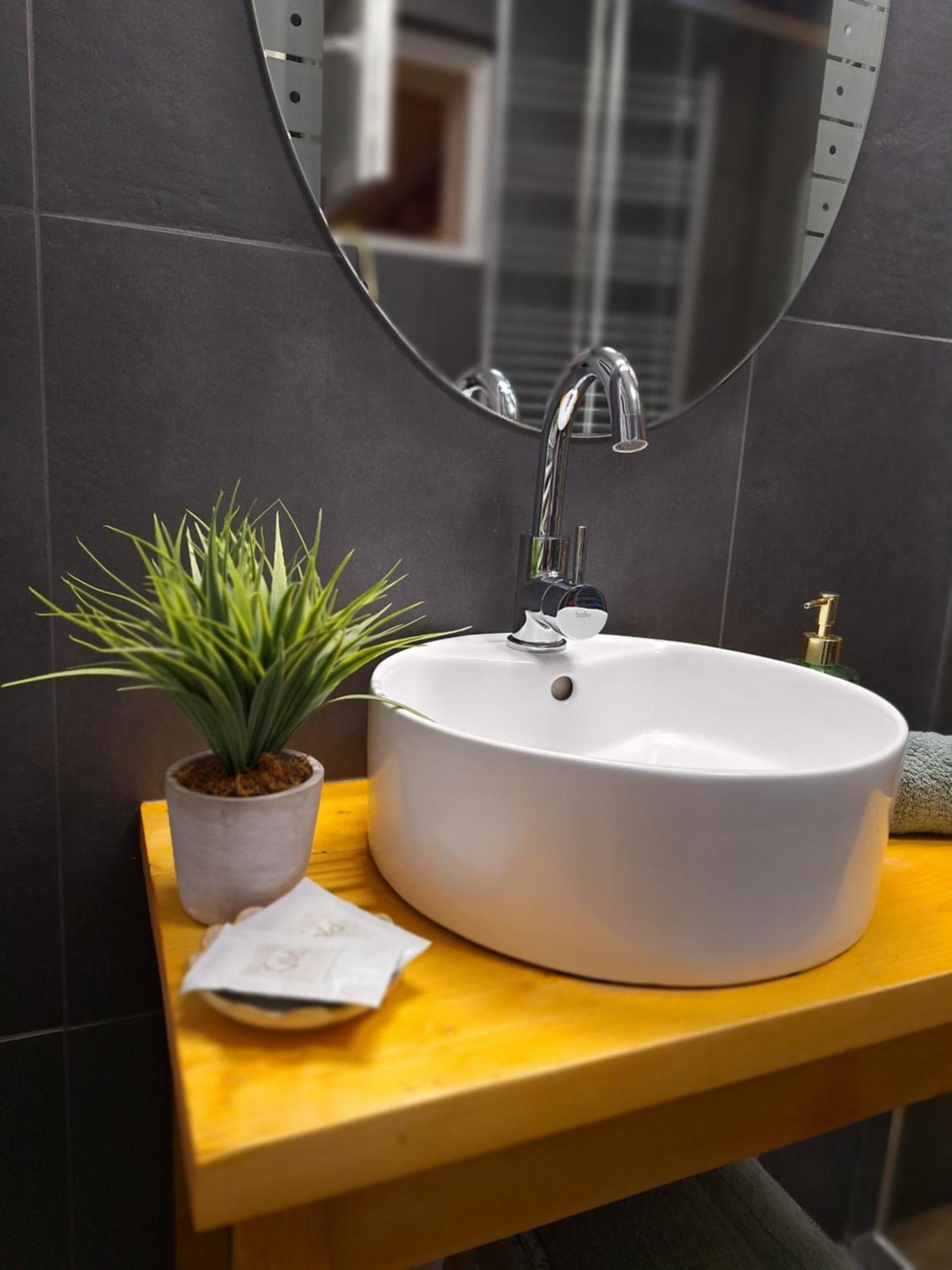 Varfal Apartman II Eger Esterno foto