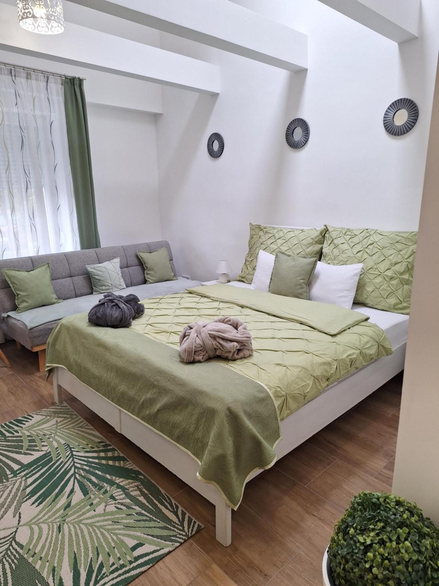Varfal Apartman II Eger Esterno foto